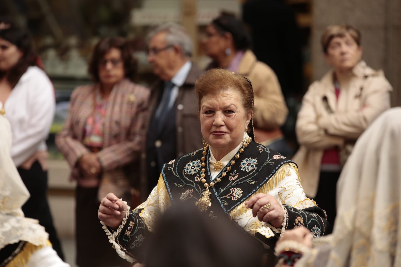 La lluvia no impide la salida de la tradicional procesión de María Auxiliadora
