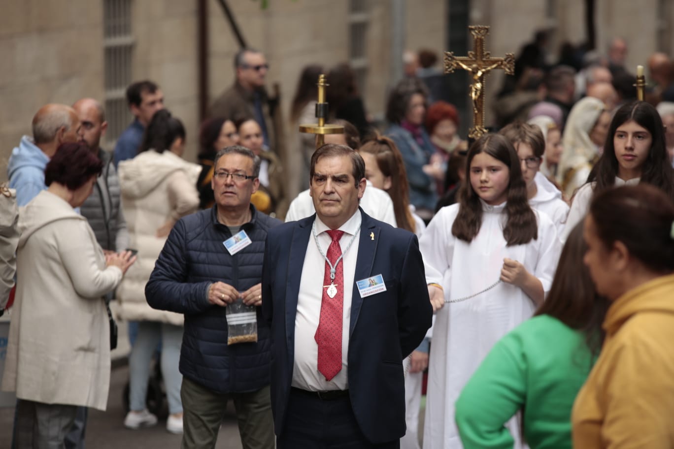 La lluvia no impide la salida de la tradicional procesión de María Auxiliadora