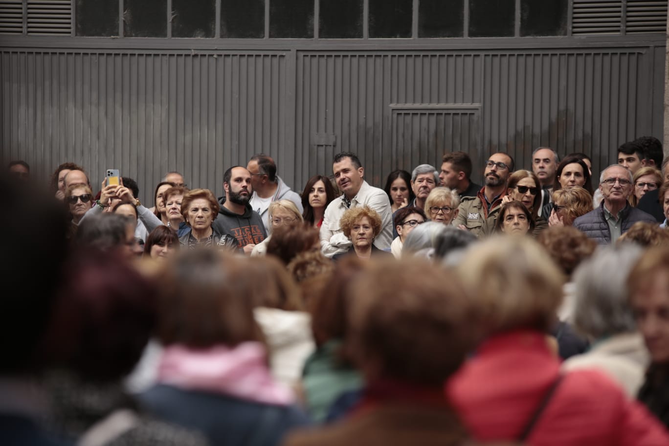 La lluvia no impide la salida de la tradicional procesión de María Auxiliadora