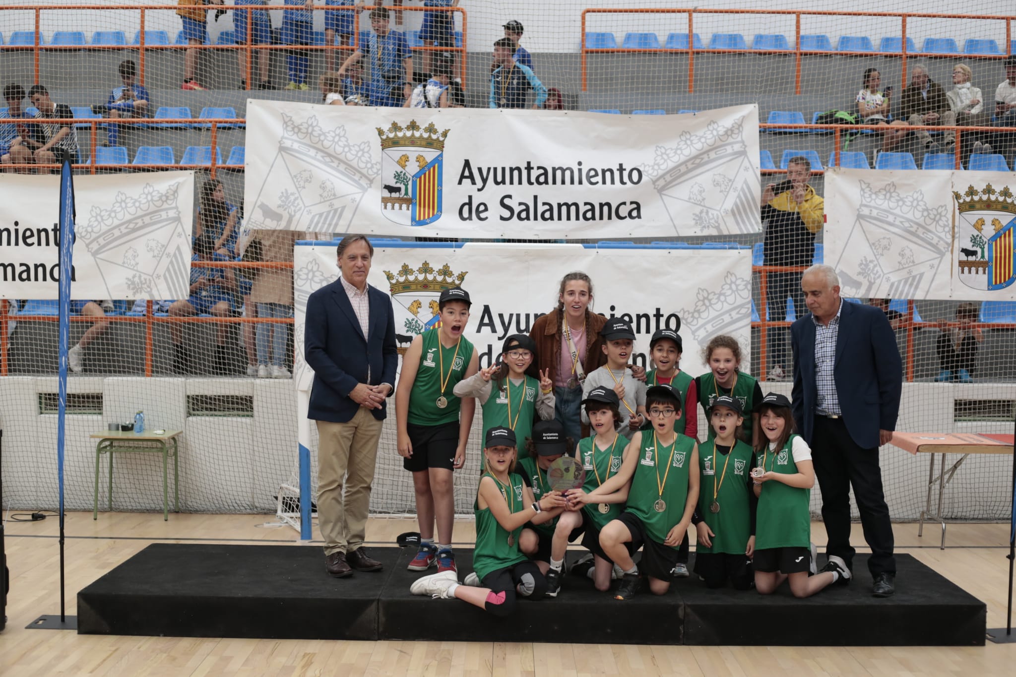 Fiesta final de los Juegos Escolares con la entrega de las medallas
