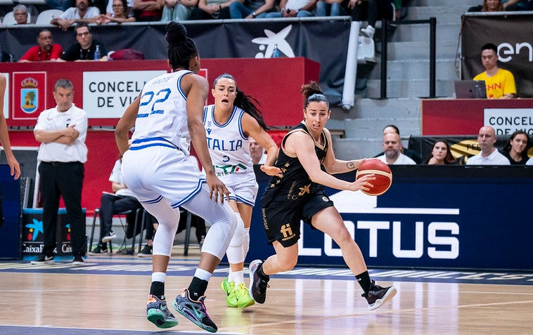 España supera a Italia en su primer amistoso camino del Eurobasket con varias perfumeras