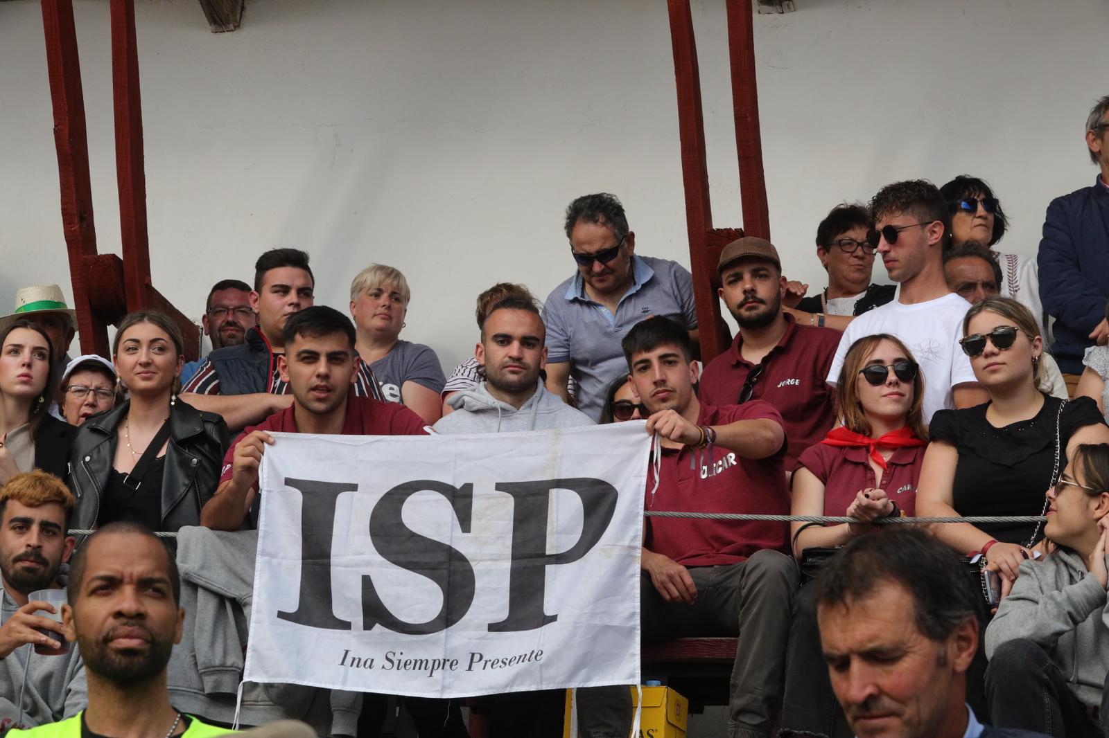 Apoteósica despedida de López Chaves en Ledesma