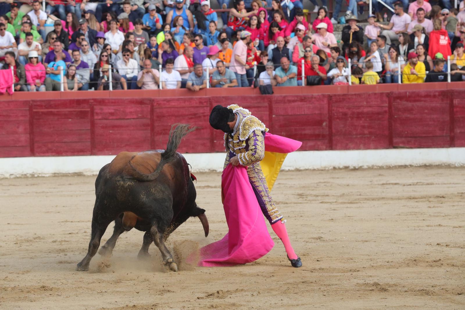 Apoteósica despedida de López Chaves en Ledesma