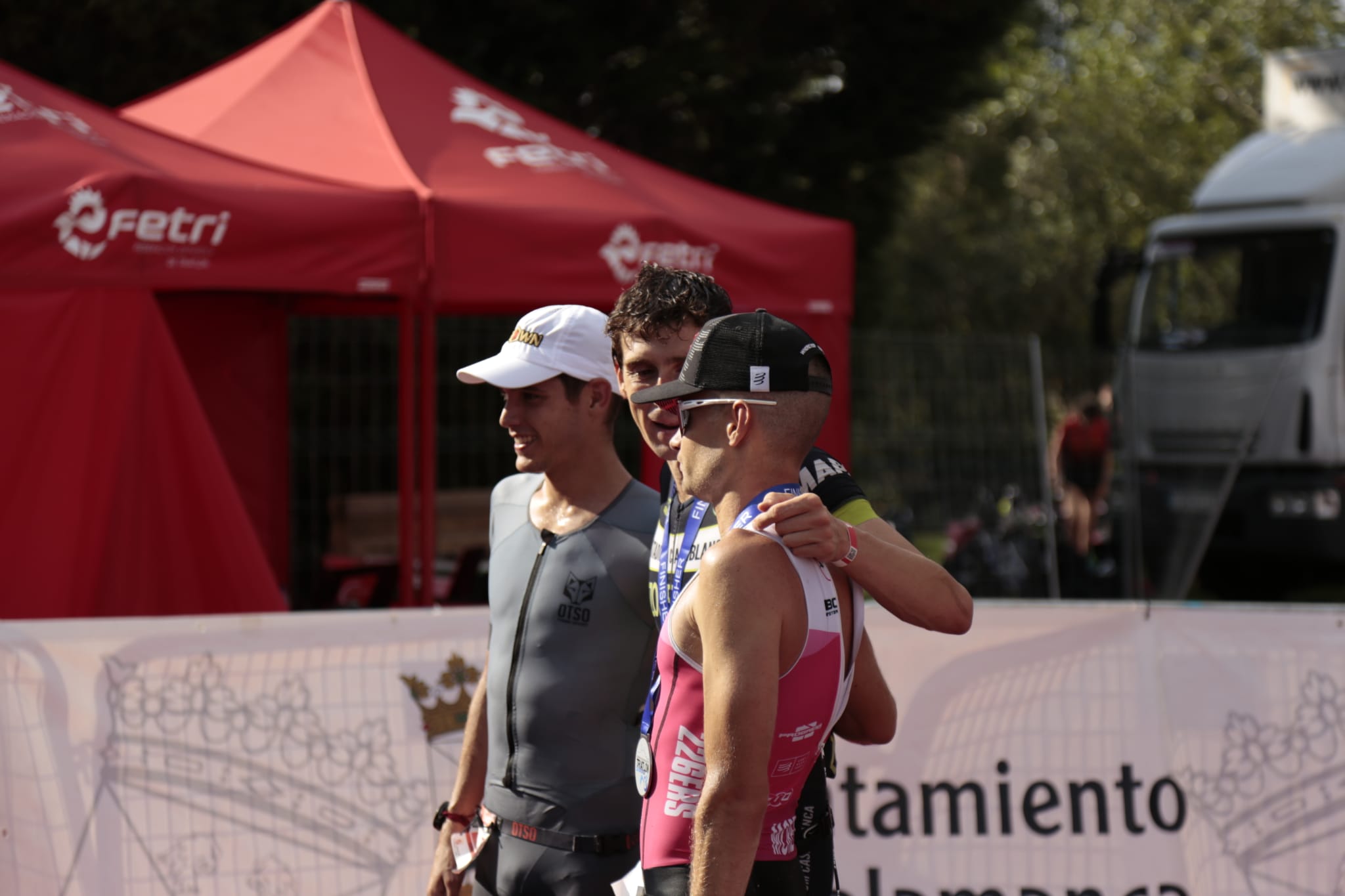 Casi 1.000 participantes en el Campeonato de España de Triatlón y Aquabike MD Salamanca 2023