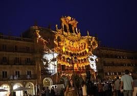 Uno de los montajes de videomapping sobre la fachada del Ayuntamiento.