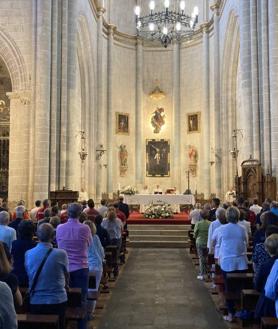 Imagen secundaria 2 - Ciudad Rodrigo vuelve a salir a la calle para apoyar a sus bomberos en el día de su fiesta