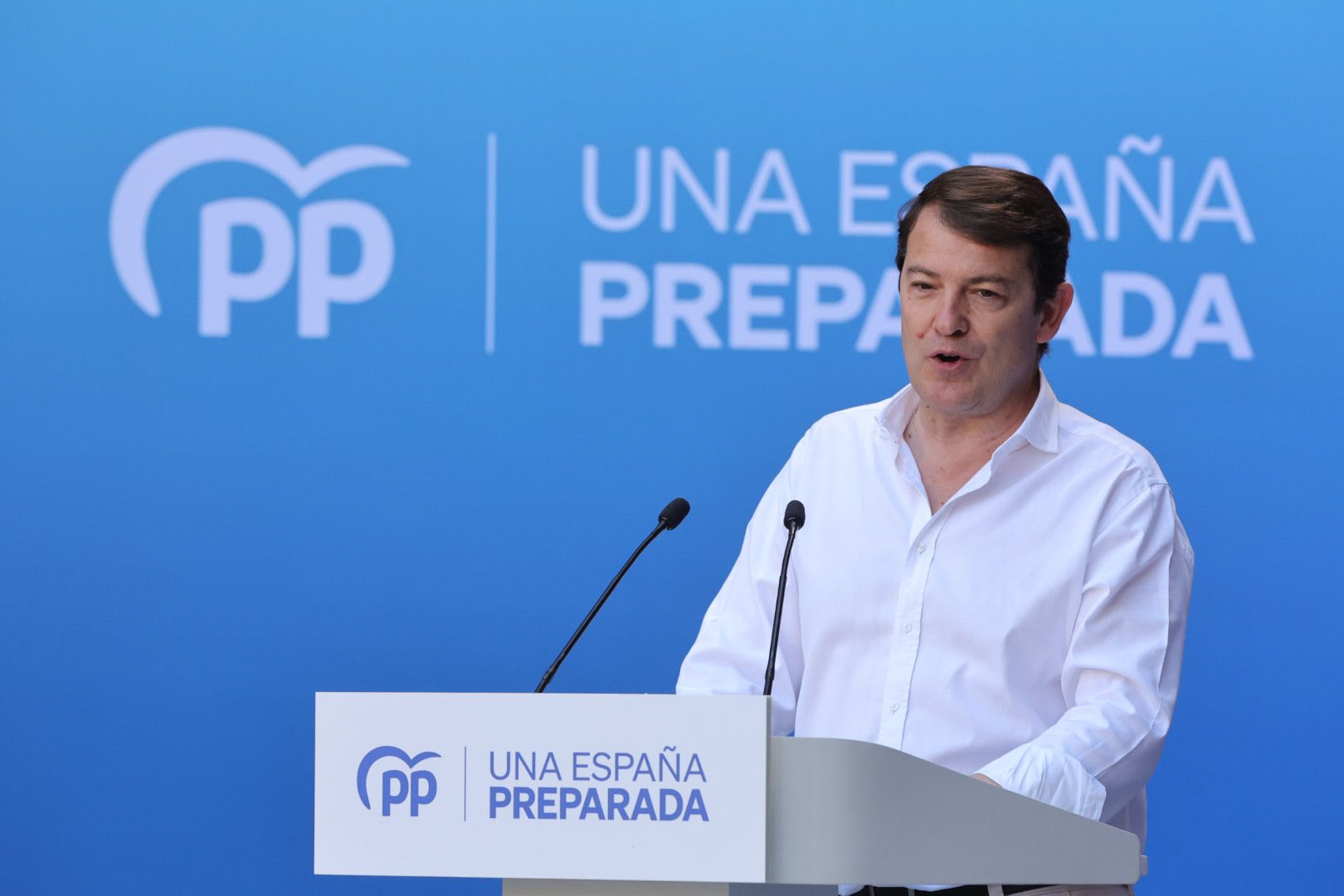 Feijóo visita Salamanca antes de la campaña electoral