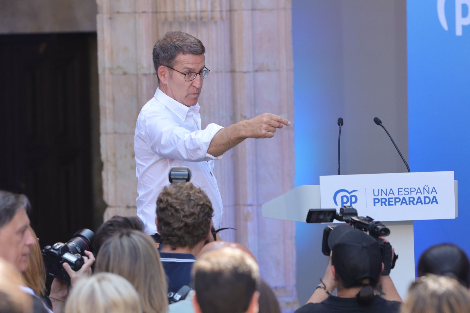 Feijóo visita Salamanca antes de la campaña electoral