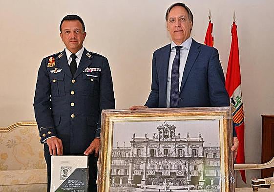 Agradecimientos al coronel José Gallo Rosales por su gran labor en el aire salmantino