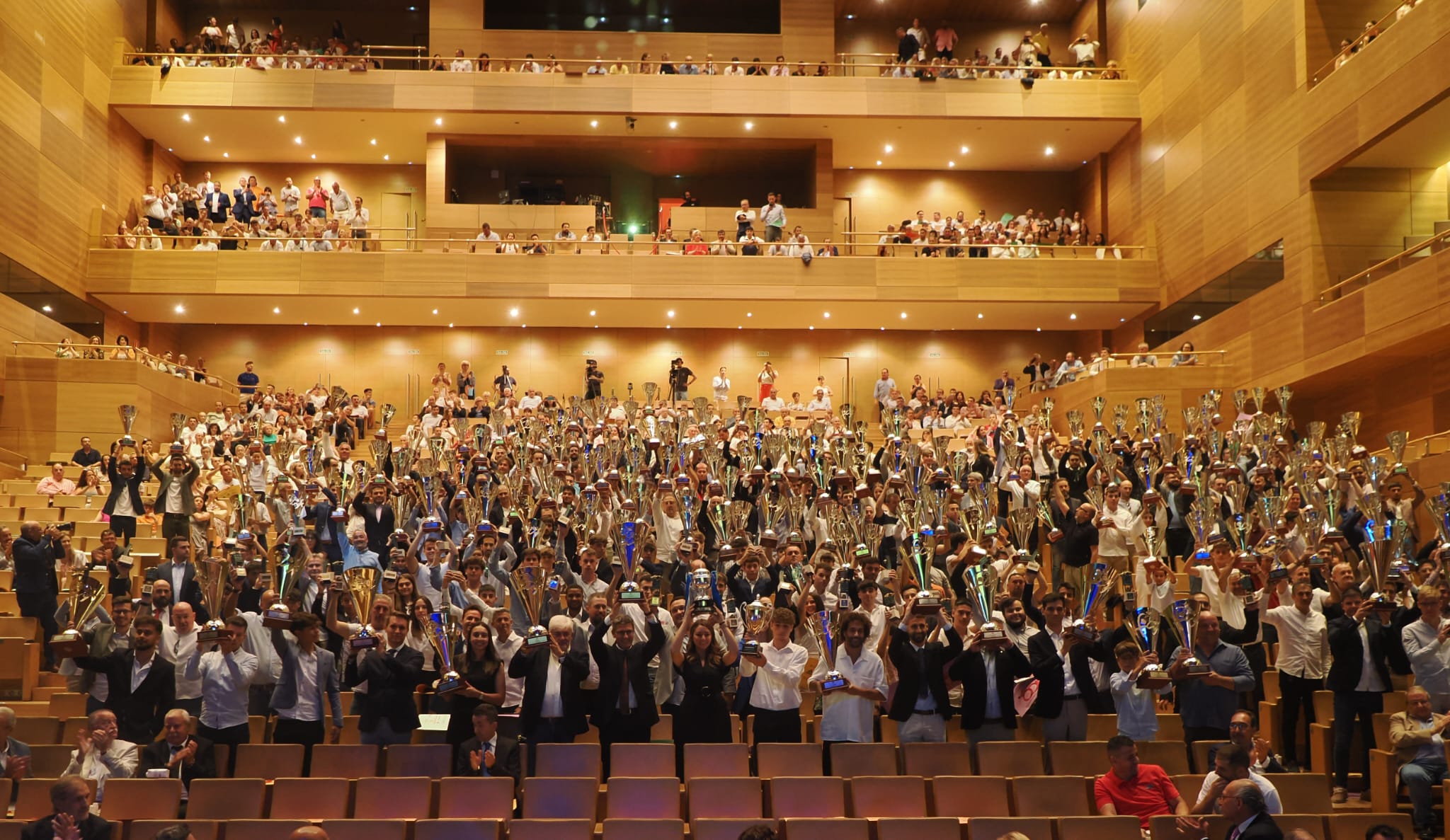 Entrega de trofeos a los Campeones RFCYLF 2022/23