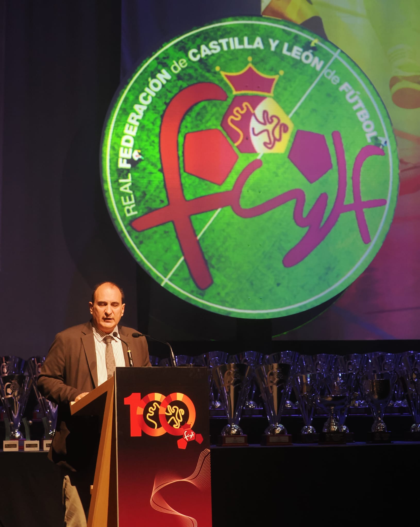 Entrega de trofeos a los Campeones RFCYLF 2022/23