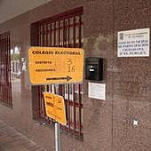 Una catarata de excusas «a la desesperada» augura problemas en Salamanca con mesas electorales incompletas