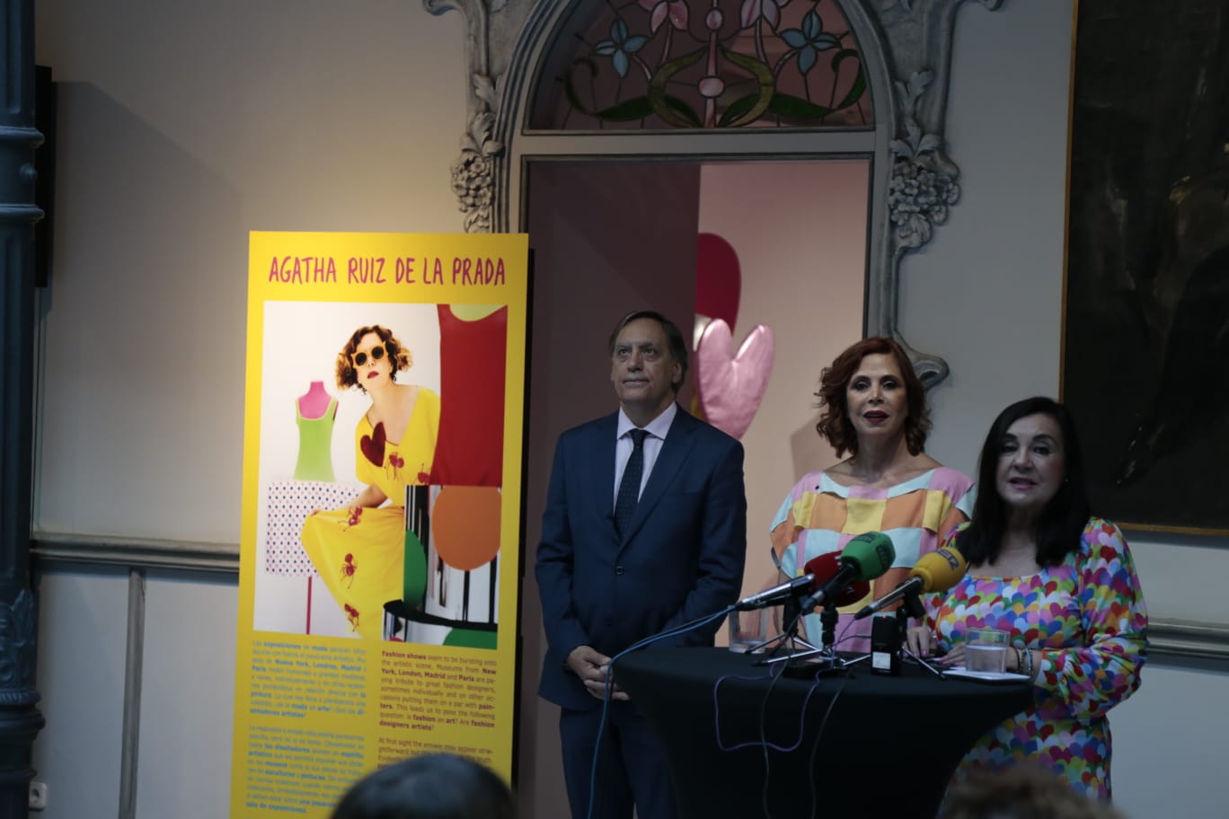 Ágatha Ruiz de la Prada presenta sus memorias en la Casa Lis
