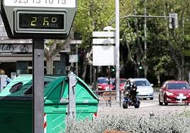 Un termómetro urbano de Salamanca, en imagen de archivo.