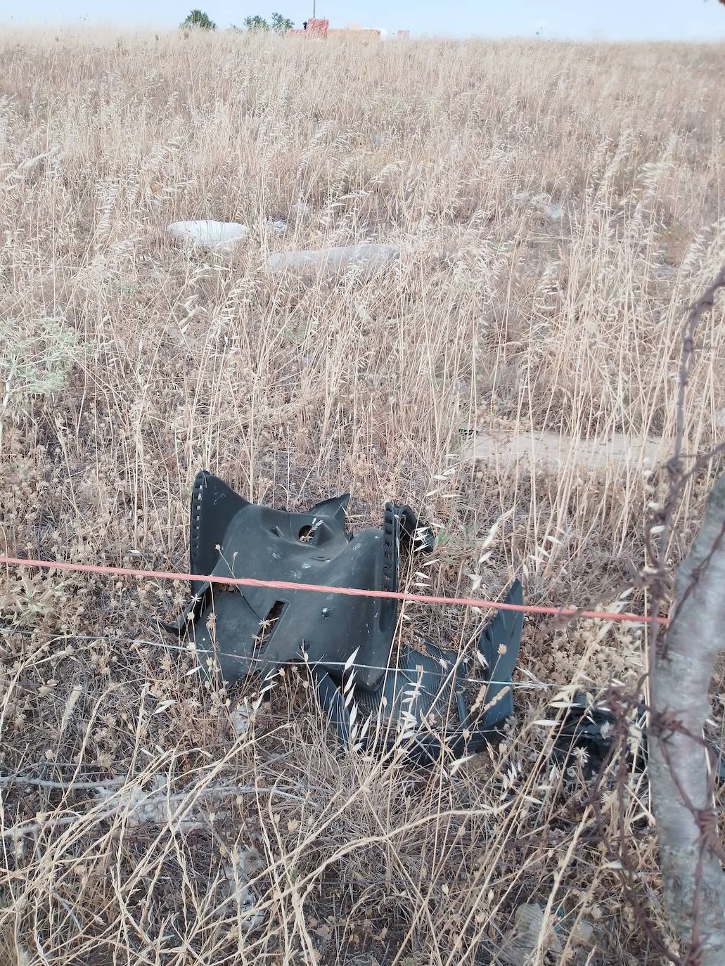 Aparece más basura en el zona de Tejares
