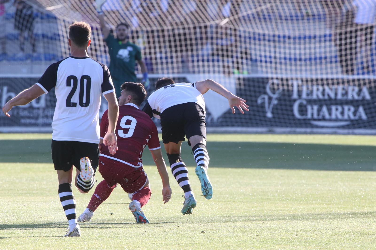 Unionistas inicia la pretemporada cayendo goleado en el Reina por el Alcorcón