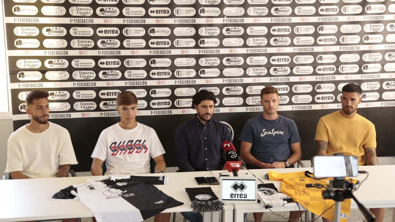 Unionistas presenta a cuatro nuevos jugadores