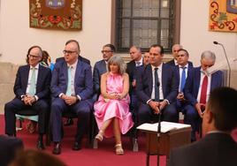 Los miembros del Grupo Popular, durante la toma de posición de Iglesia como presidente.