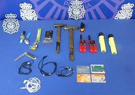 Parte de los objetos recuperados por la Policía.