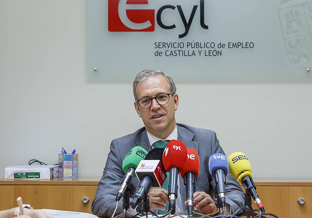 El consejero de Industria, Comercio y Empleo, Mariano Veganzones