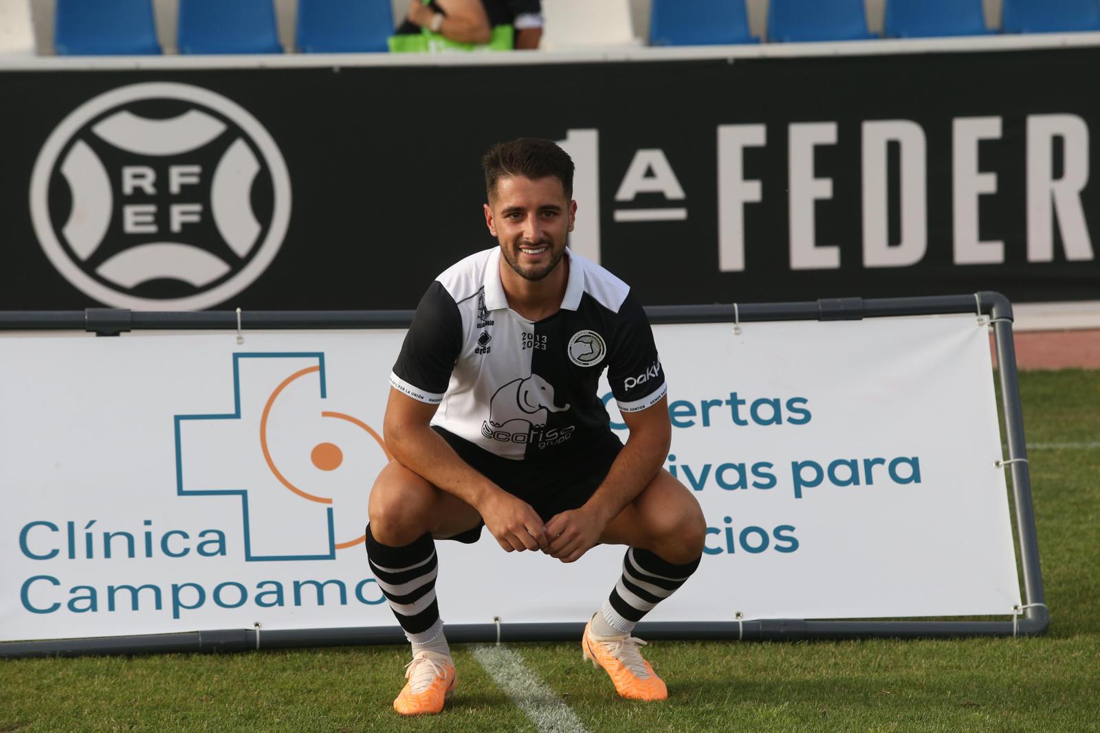 Unionistas vence en el Memorial UDS y presenta a la plantilla ante su afición