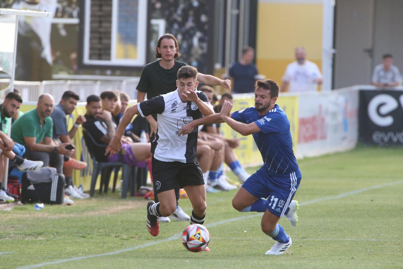 Unionistas vence en el Memorial UDS y presenta a la plantilla ante su afición