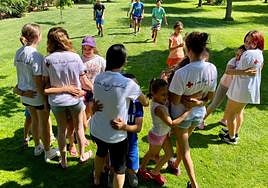 Medio millar de personas jóvenes hace voluntariado en Cruz Roja en Salamanca