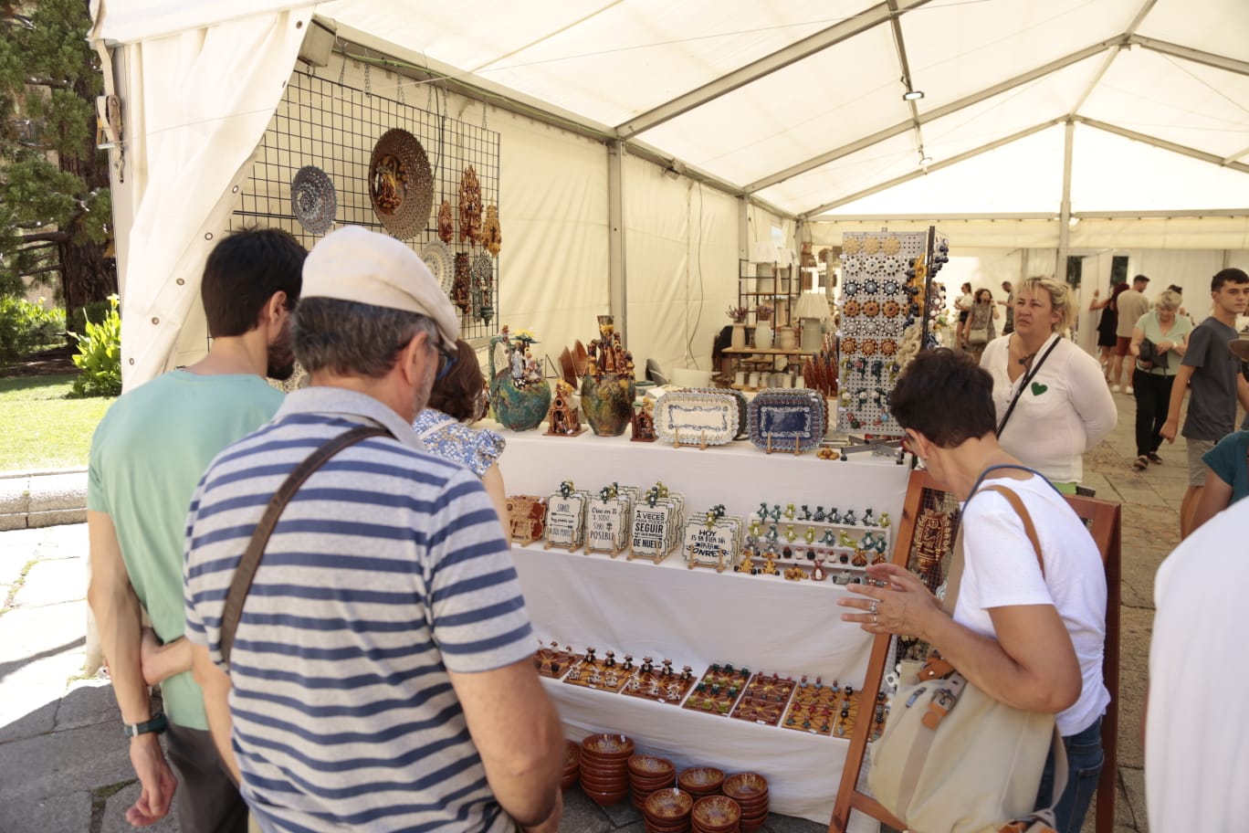 La Feria del Barro se asienta en la Plaza de Anaya