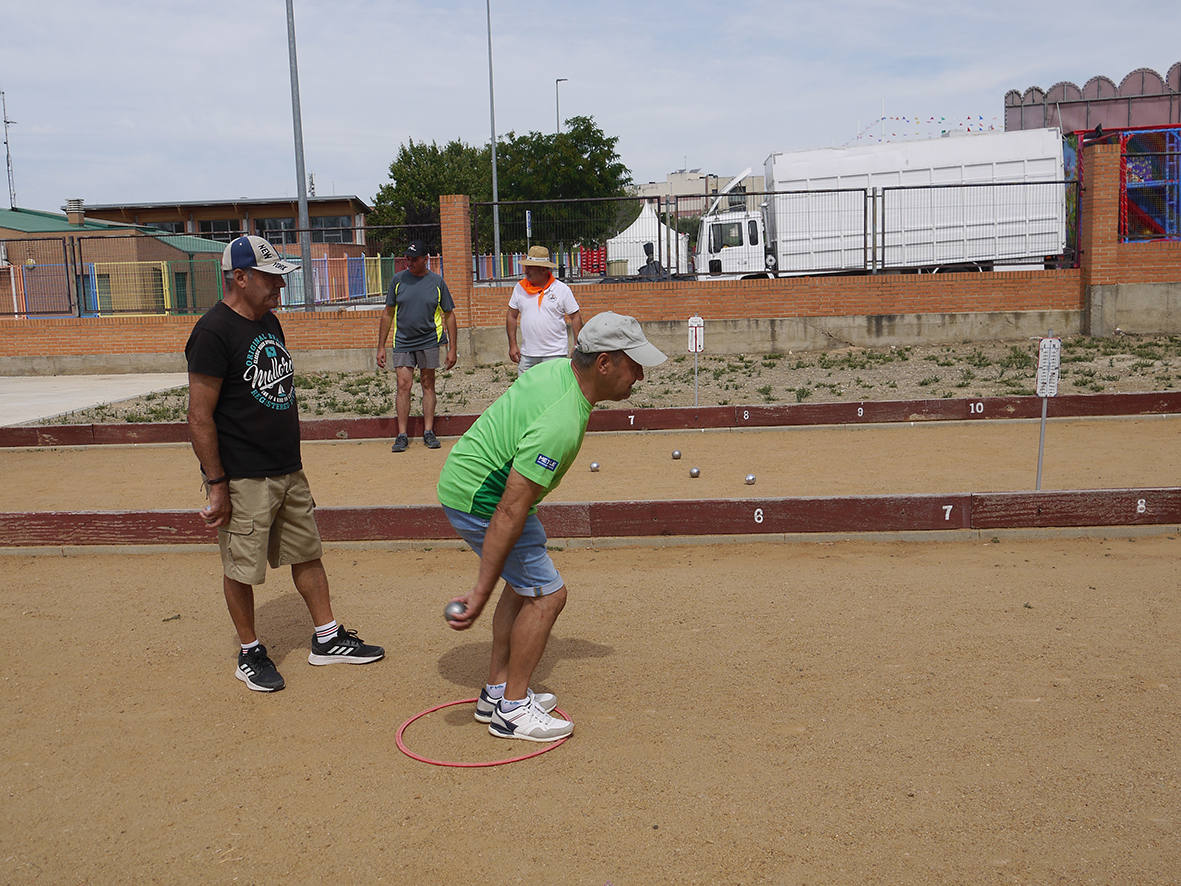 Paella popular en Carbajosa a la espera del día de San Roque