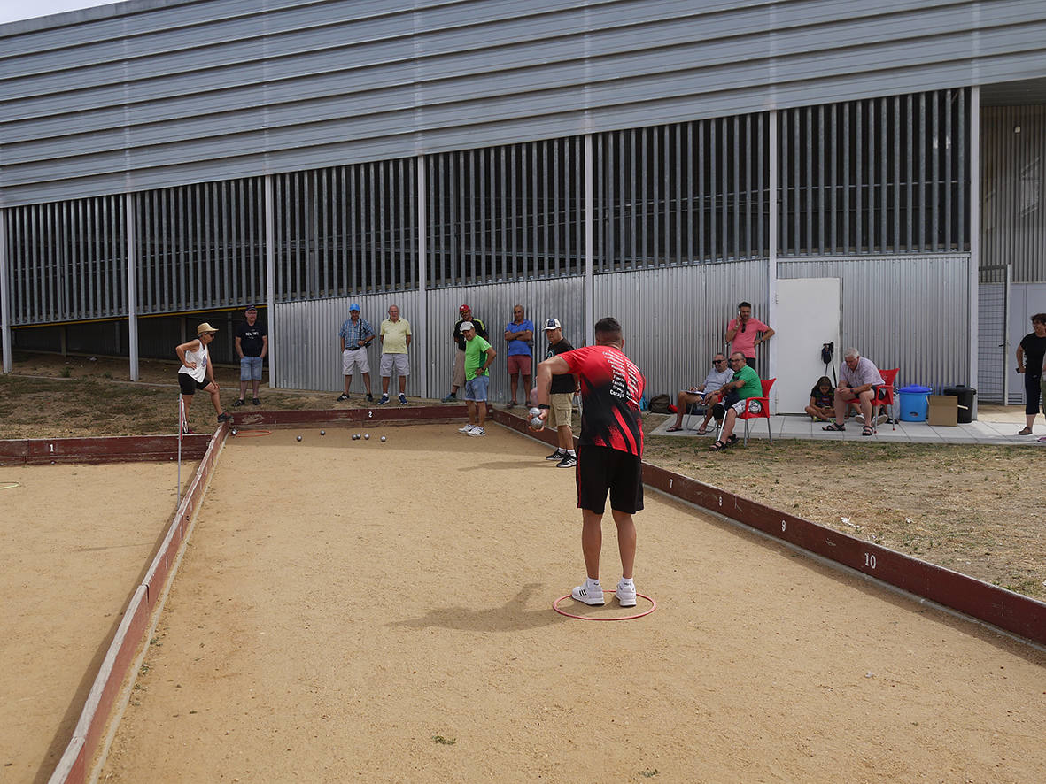 Paella popular en Carbajosa a la espera del día de San Roque