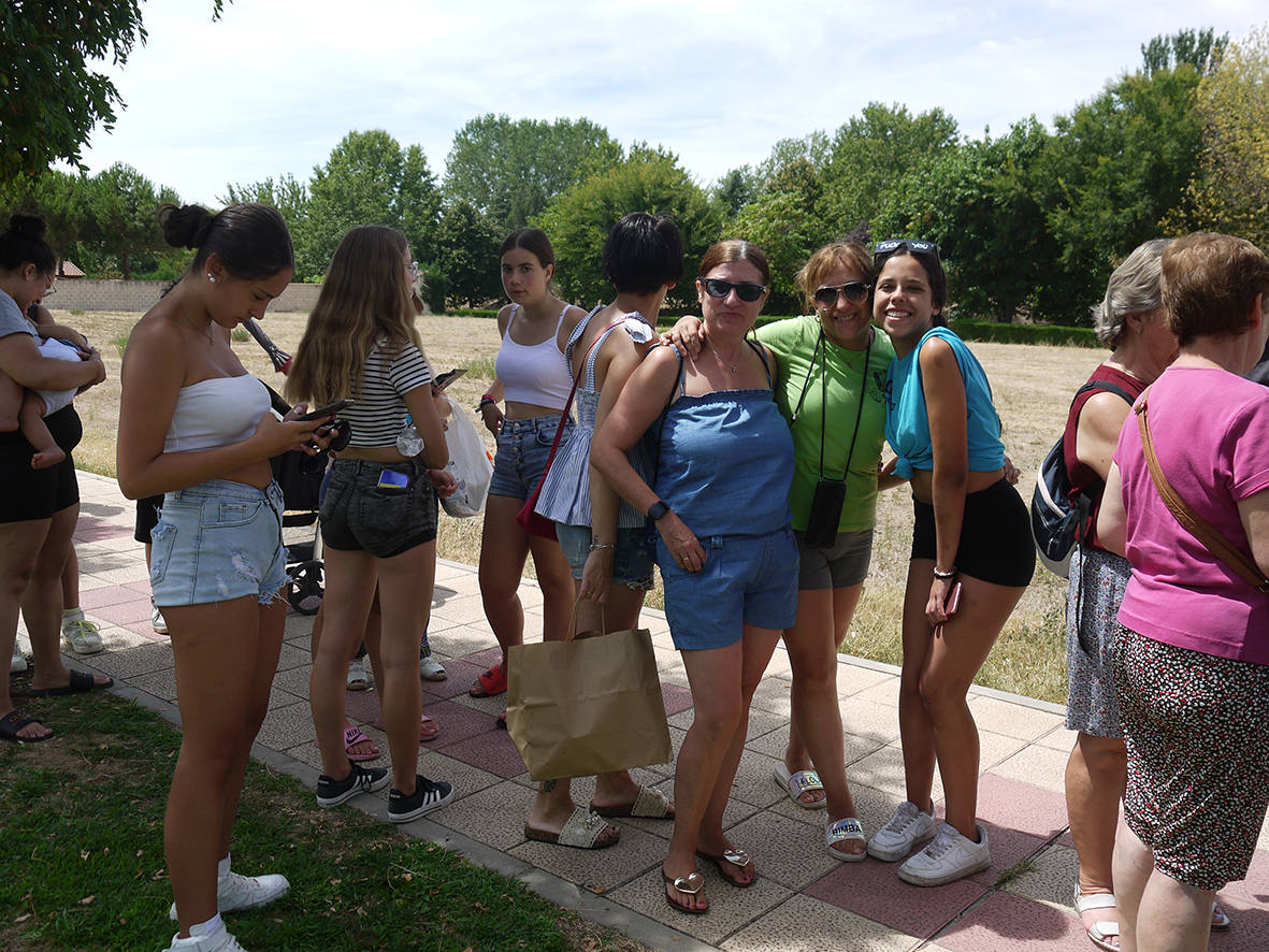 Paella popular en Carbajosa a la espera del día de San Roque
