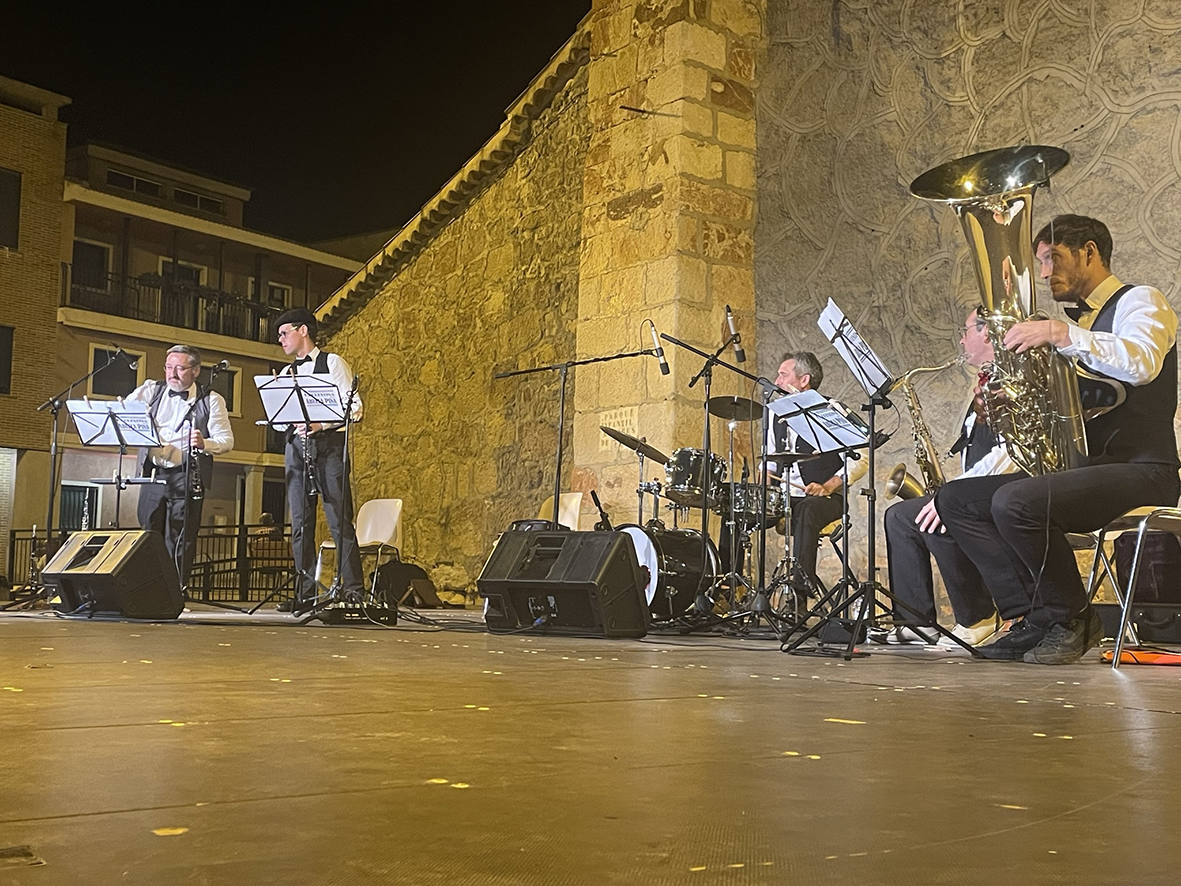 Carbajosa de la Sagrada celebra el día de su patrón San Roque