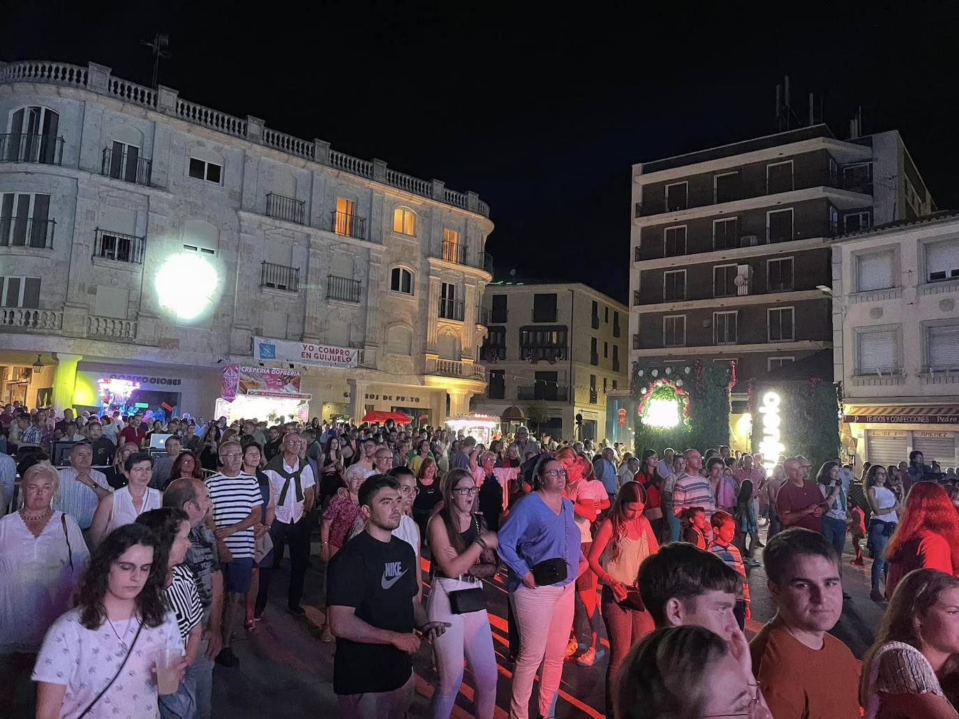 Siguen las &#039;Fiestas y Ferias&#039; de Guijuelo con rejoneo y música hasta el amanecer