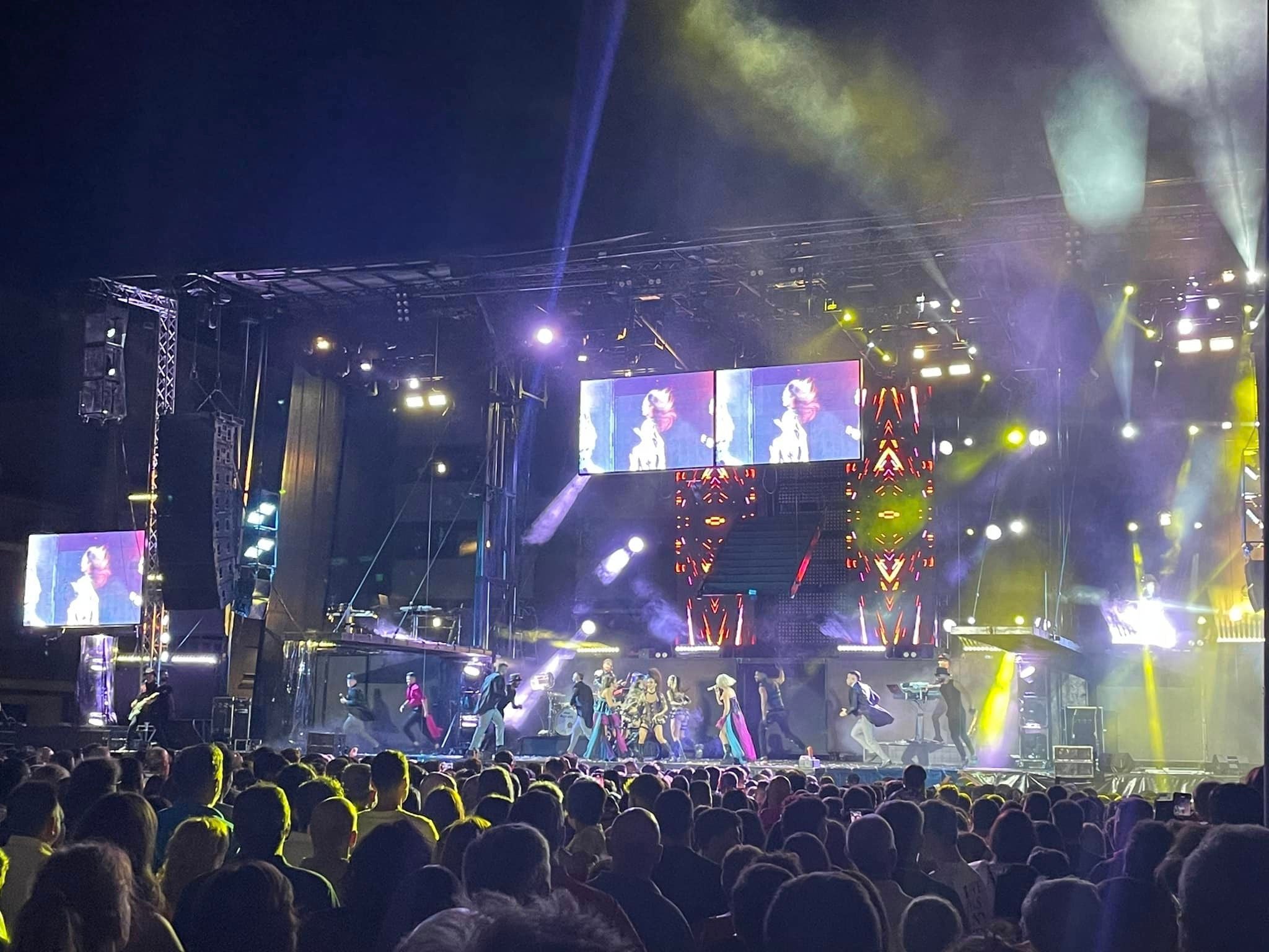 La orquesta Panorama vuelve a llenar y triunfar en Guijuelo