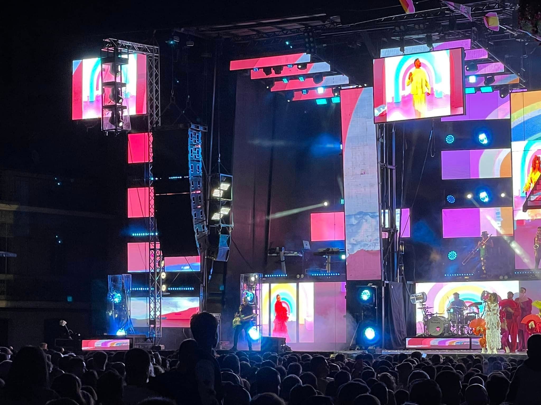 La orquesta Panorama vuelve a llenar y triunfar en Guijuelo