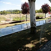 Salamanca despilfarra agua por el estado de los sistemas de riego de muchos jardines