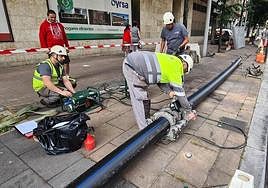 Unas 180 calles afectadas por cortes de agua por la reparación de una tubería en la glorieta La Flecha