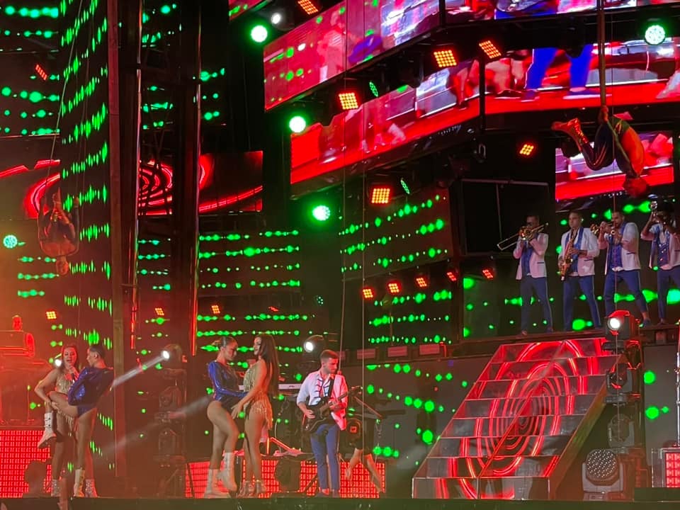 La orquesta Paris de Noia pone el colofón a las Ferias y Fiestas de Guijuelo