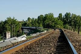 Línea del tren sobre el puente de Pradillo.