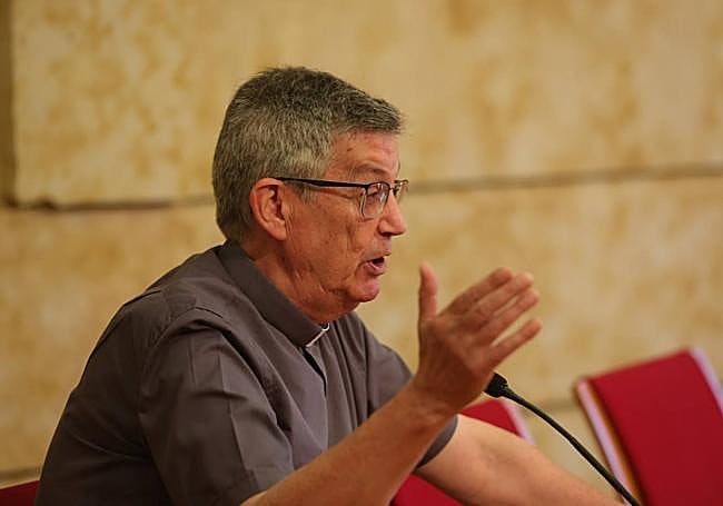 Santiago García-Jalón durante la presentación como nuevo rector de la Universidad Pontificia de Salamanca.