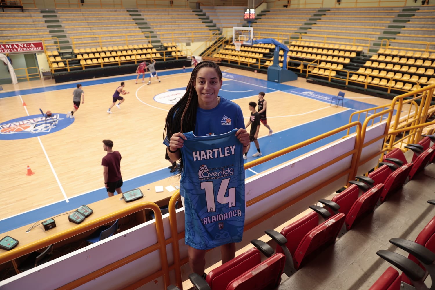 Bria Hartley apuesta por el azul del CB Avenida