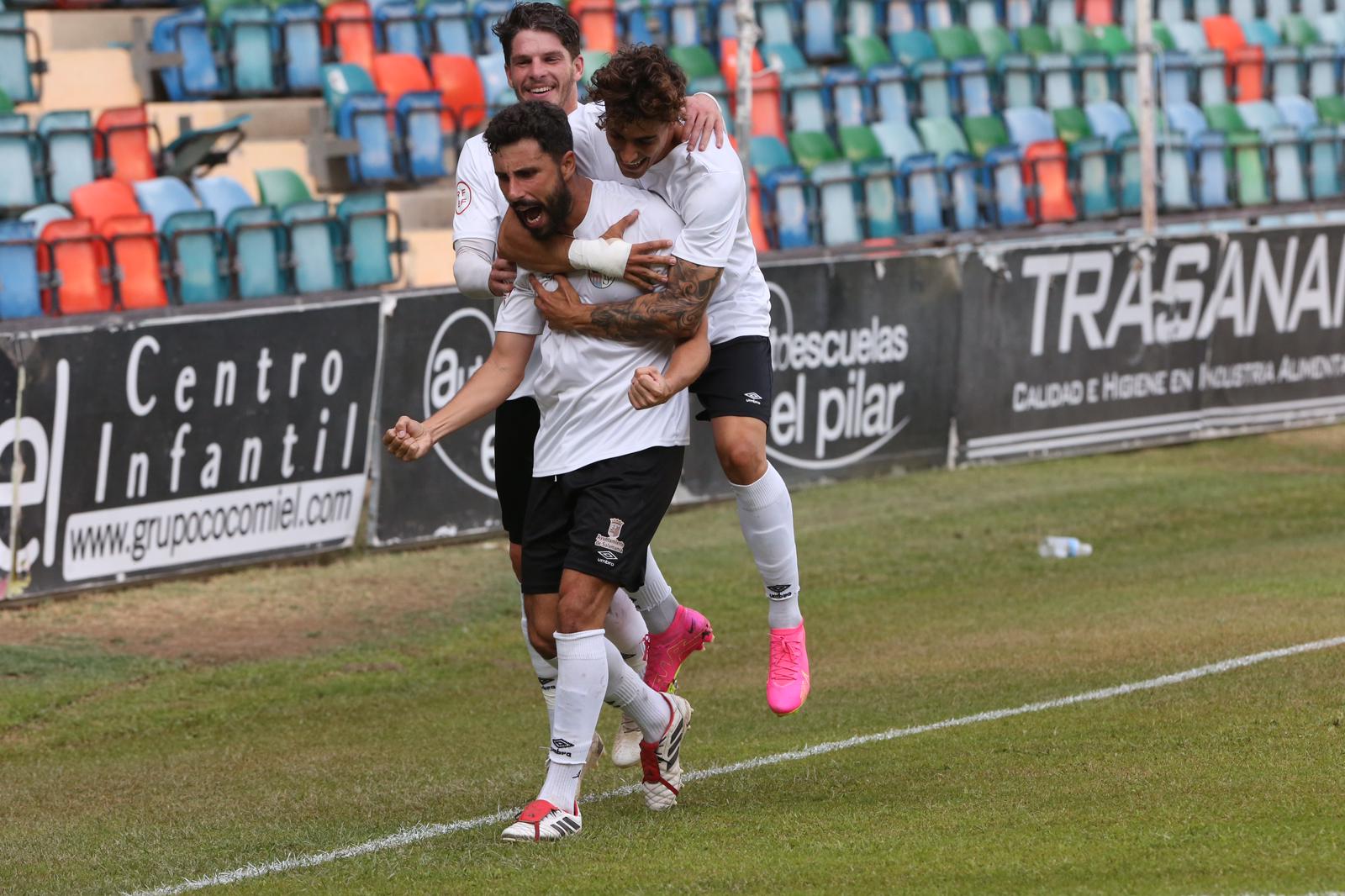 Final de la fase regional de la Copa RFEF entre Salamanca UDS y Numancia