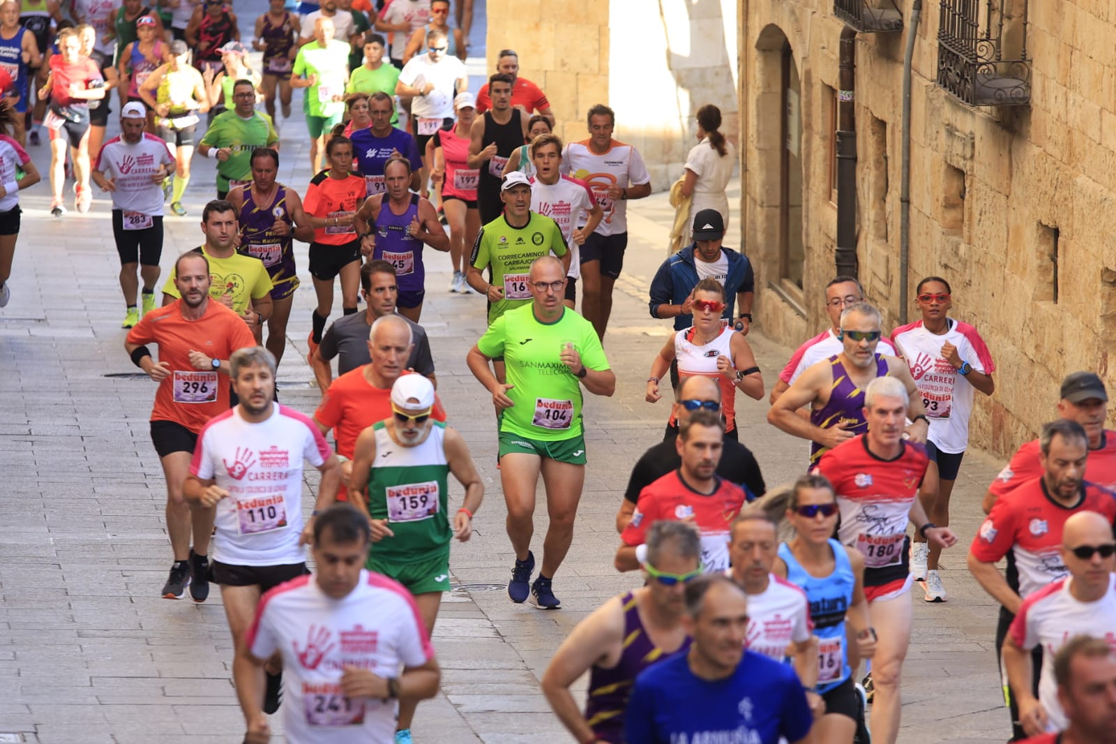Carlos Gallego y Gema Martin ganan la carrera contra la Violencia de Género