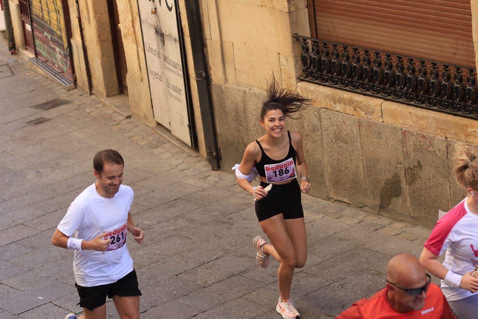 Carlos Gallego y Gema Martin ganan la carrera contra la Violencia de Género