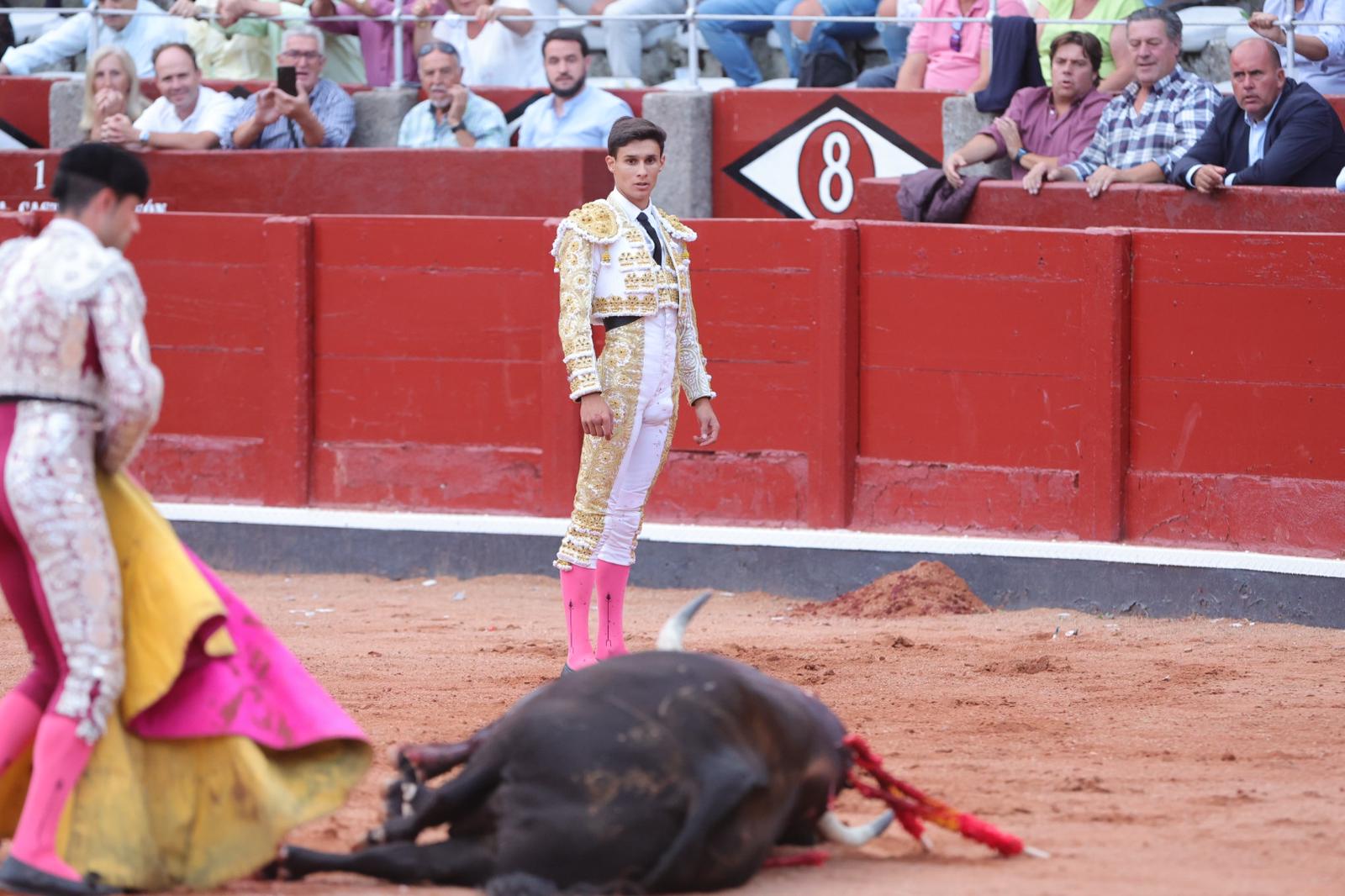 Segunda de abono de la feria con otra puerta grande