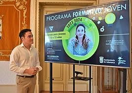 El concejal de Juventud, Pedro Martínez, presenta el Plan Formativo Joven.