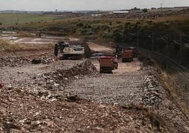 Obras en la terminal ferroviaria anexa al polígono del puerto seco.