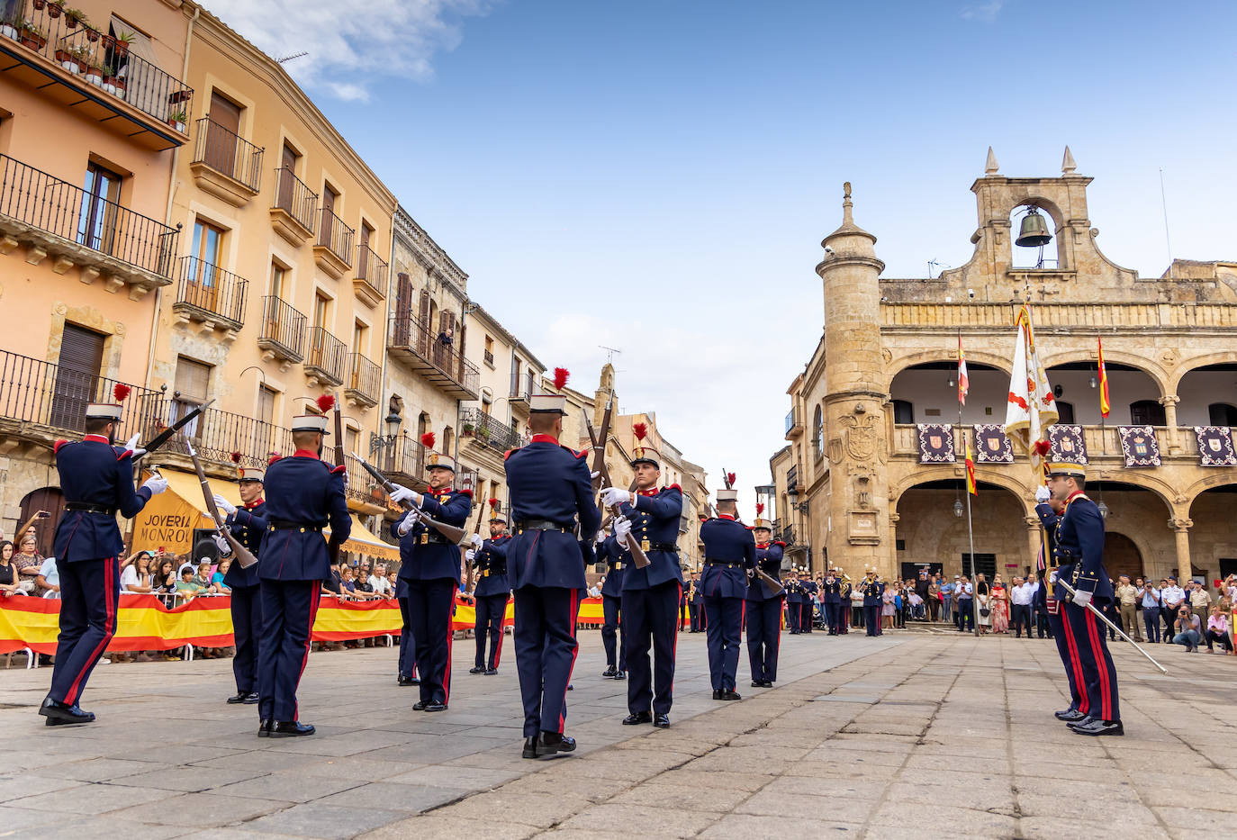 Nueva jornada de la Guardia Real por la provincia de Salamanca