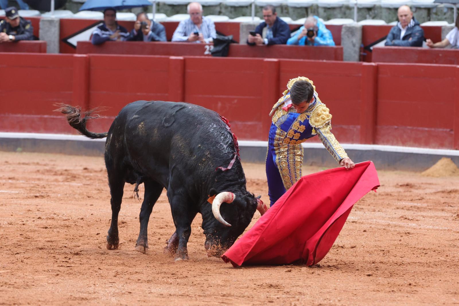 Ismael Martín triunfa en la novillada de Lorenzo Espioja en Salamanca