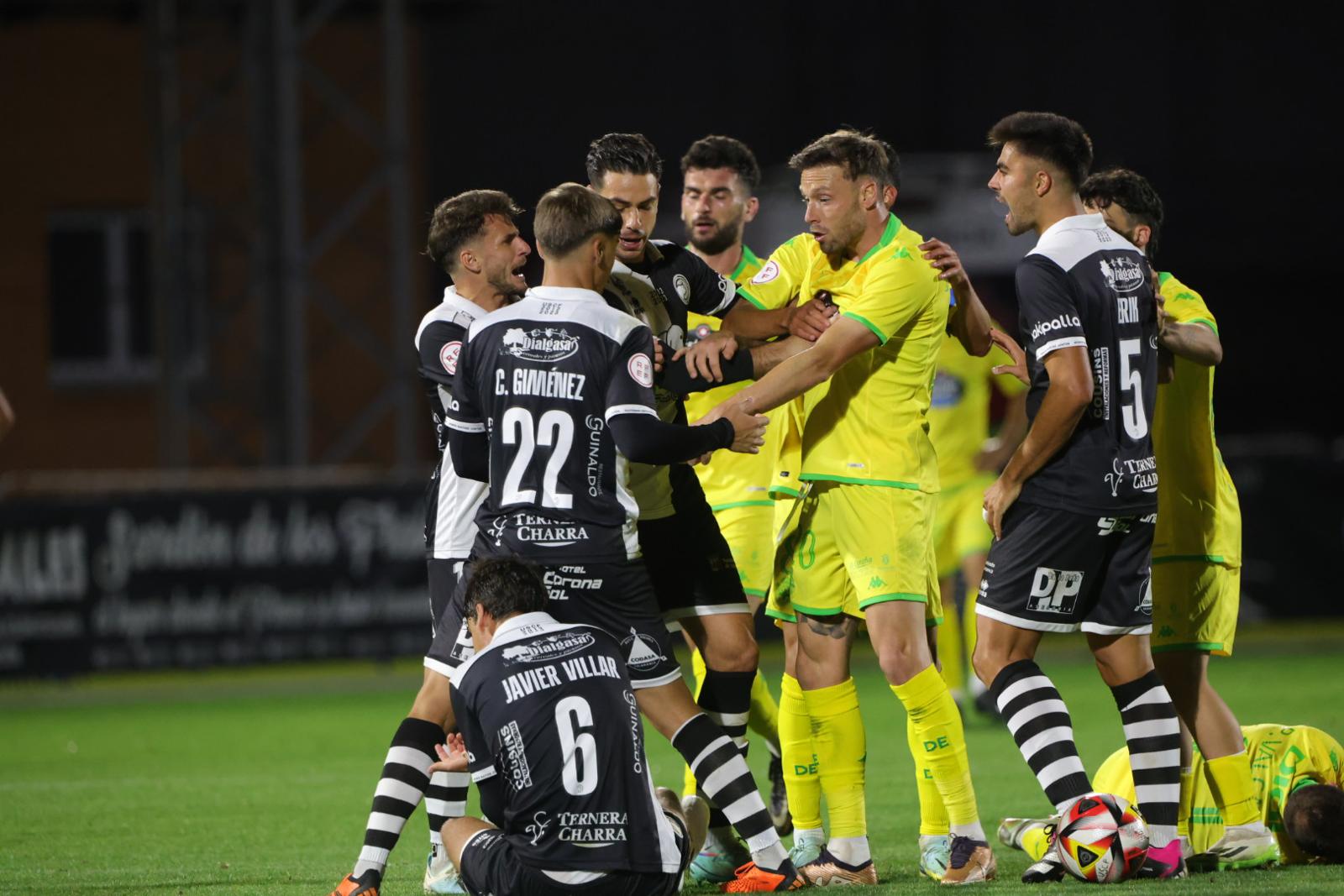 Puntazo de Unionistas ante el histórico Deportivo